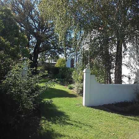 Toad Hall Guest House Wakkerstroom Exterior foto