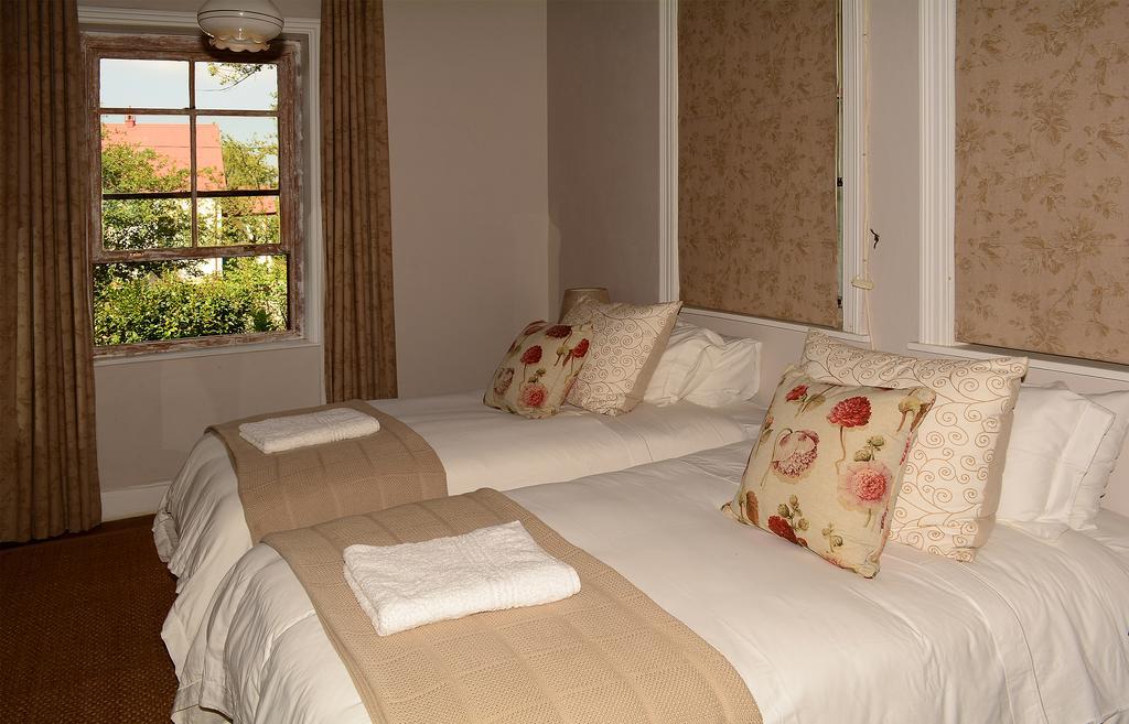 Toad Hall Guest House Wakkerstroom Exterior foto