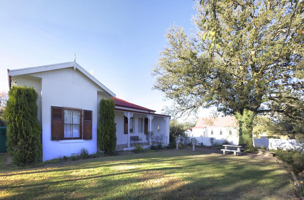 Toad Hall Guest House Wakkerstroom Exterior foto